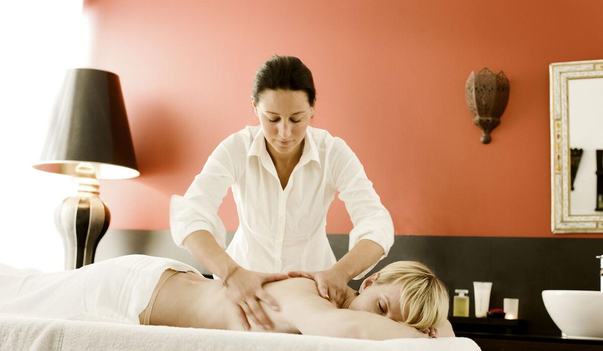 Gastwerk Hotel Hamburg Day Spa 07 Behandlung Massage